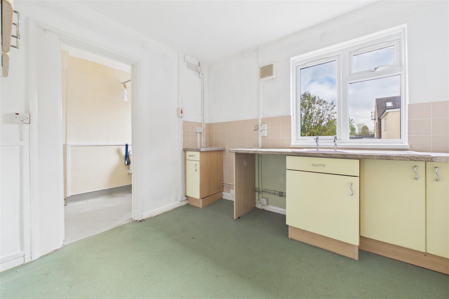 Images for 2 x HOUSES | 0.4 ACRE PLOT | GL12