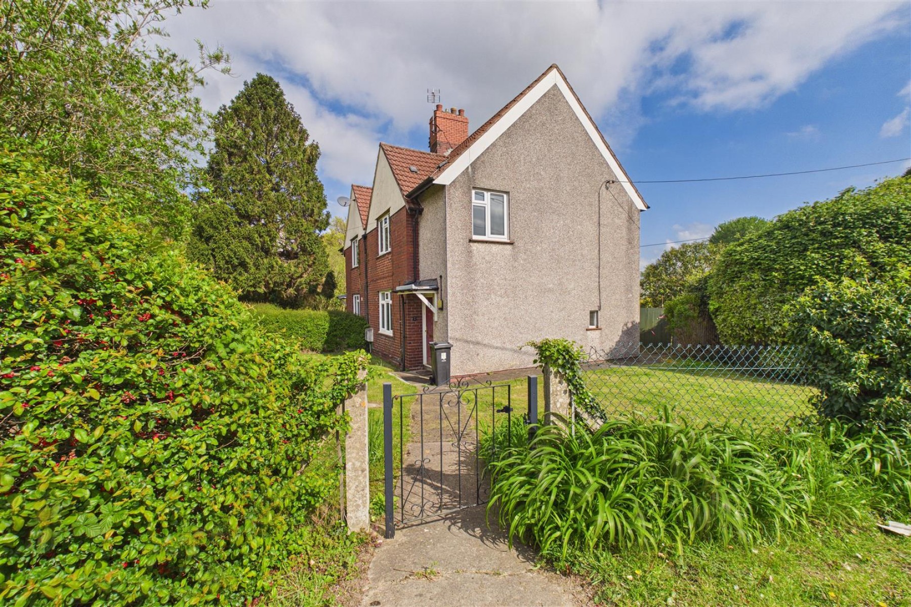 Images for 2 x HOUSES | 0.4 ACRE PLOT | GL12