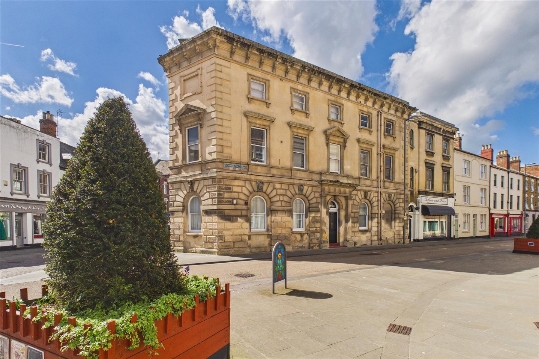 Images for FREEHOLD BLOCK OF 3 FLATS | GL1