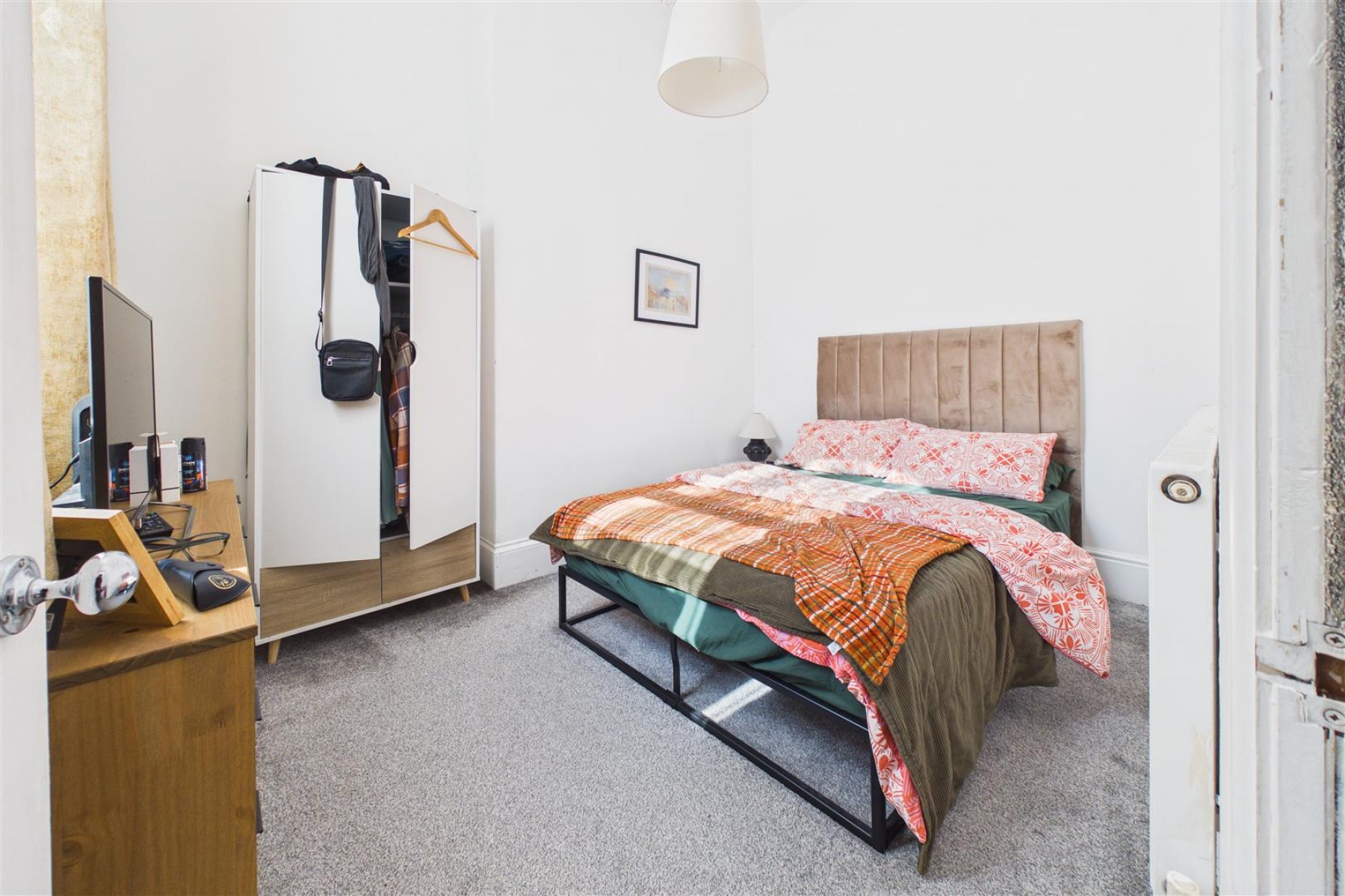 Images for FREEHOLD BLOCK OF 3 FLATS | GL1