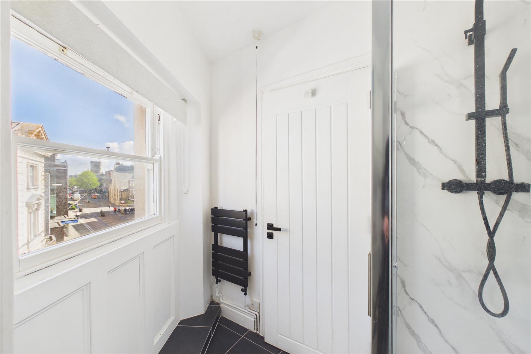 Images for FREEHOLD BLOCK OF 3 FLATS | GL1