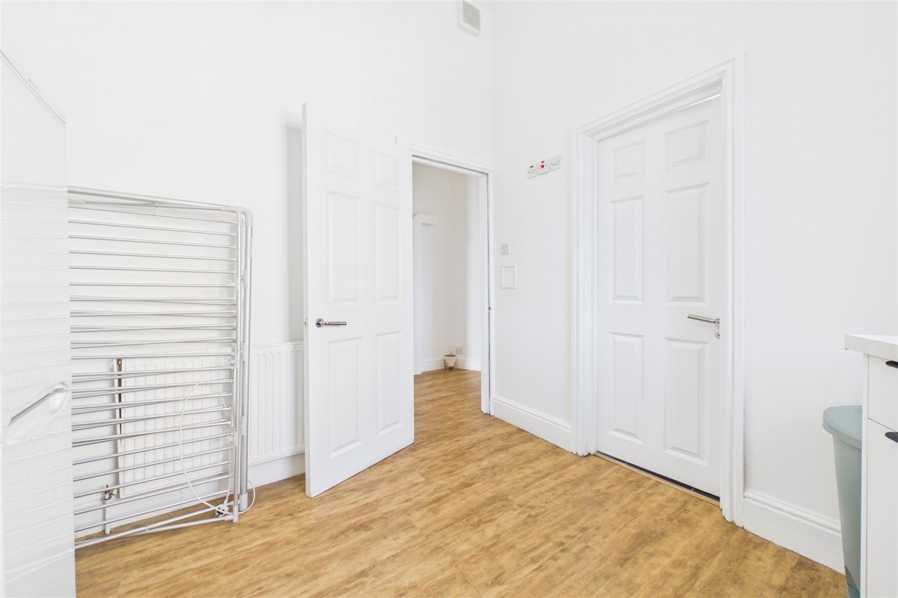 Images for FREEHOLD BLOCK OF 3 FLATS | GL1