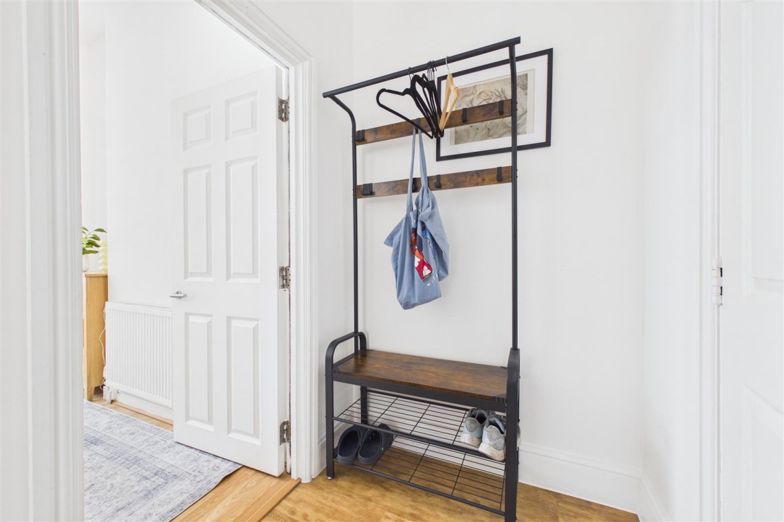 Images for FREEHOLD BLOCK OF 3 FLATS | GL1