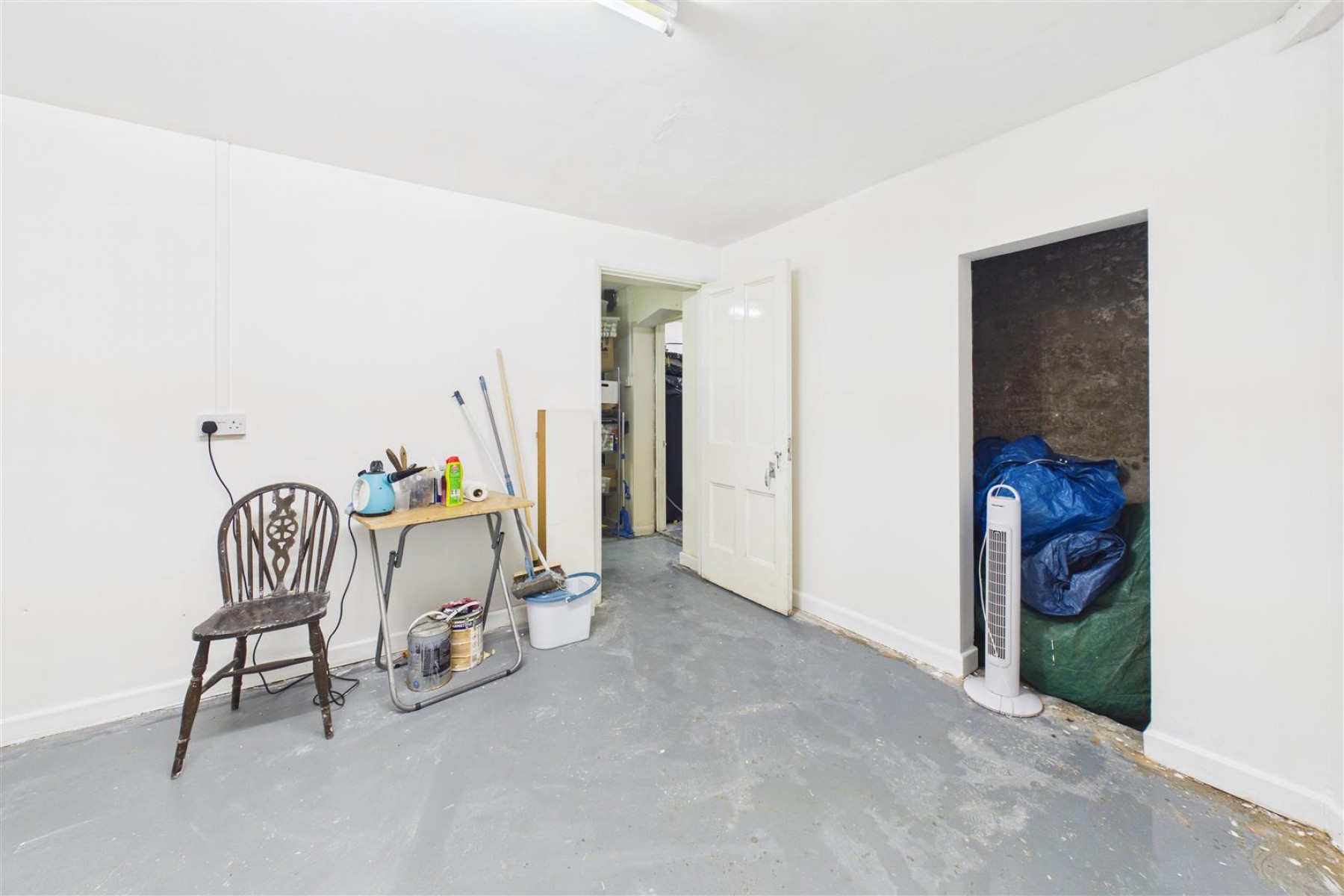 Images for FREEHOLD BLOCK OF 3 FLATS | GL1