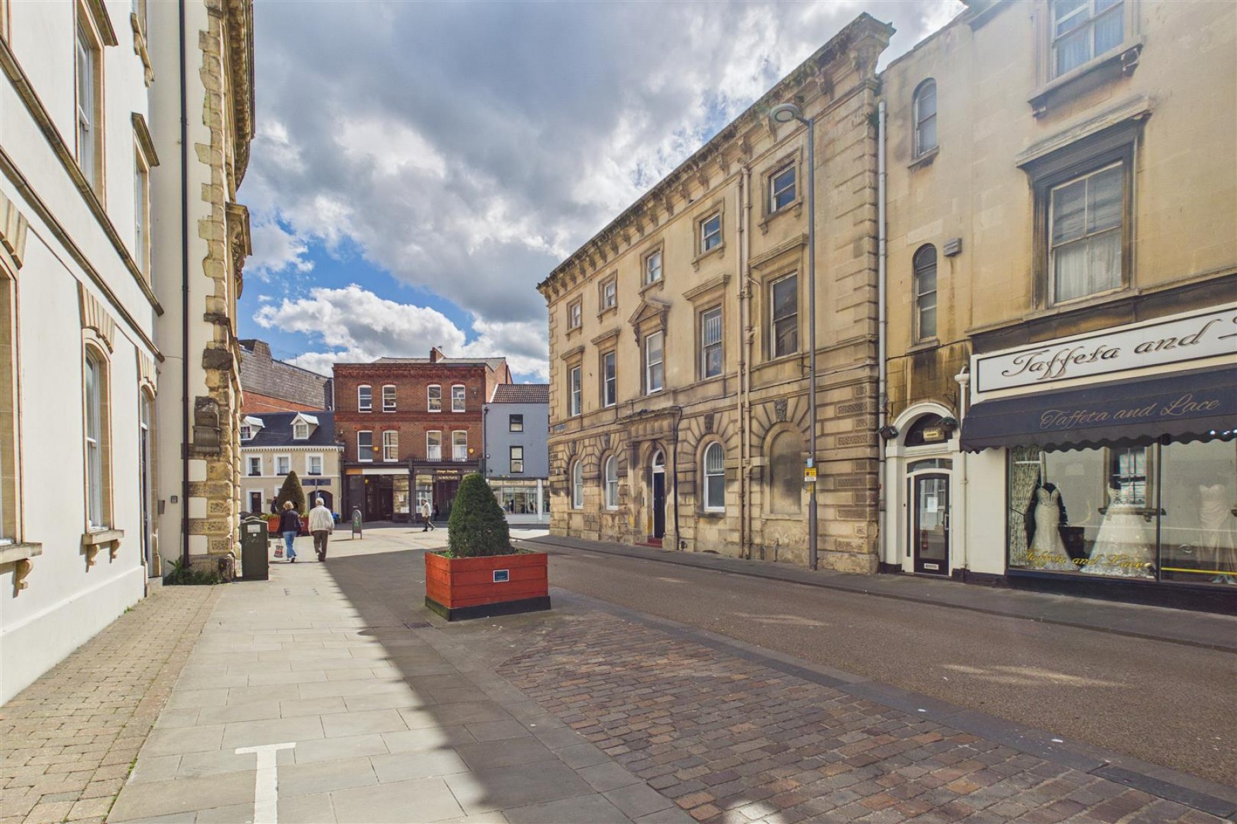 Images for FREEHOLD BLOCK OF 3 FLATS | GL1