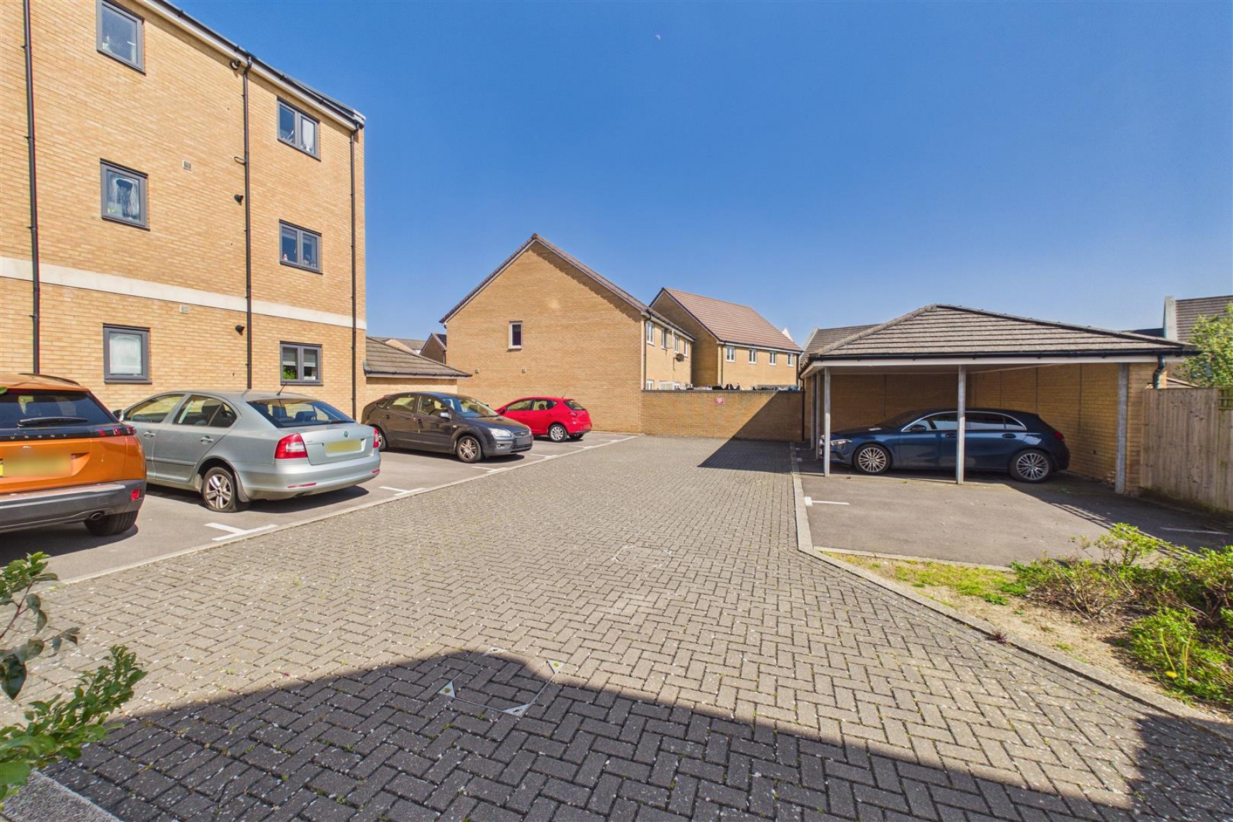 Images for 2 BED / 2 BATH FLAT | PATCHWAY