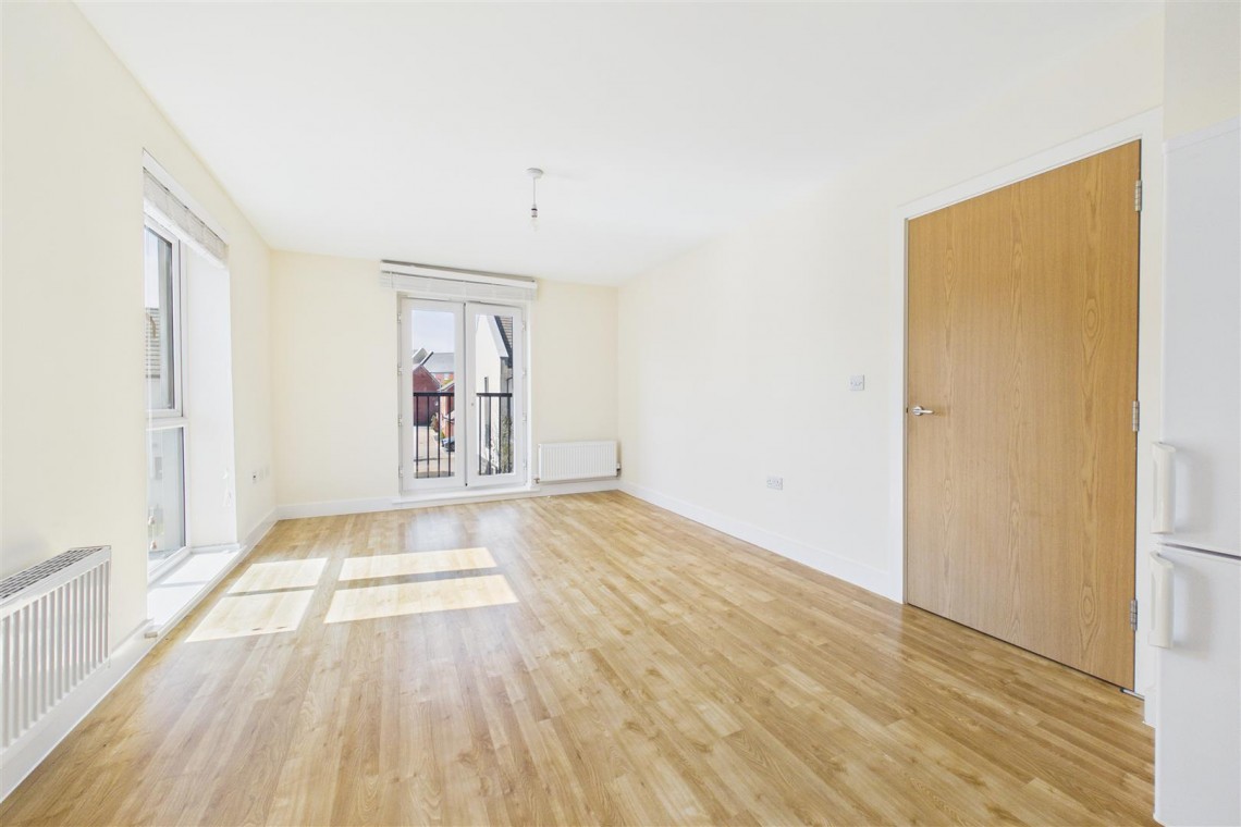 Images for 2 BED / 2 BATH FLAT | PATCHWAY