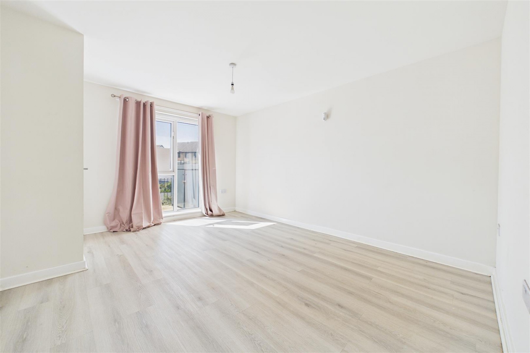 Images for MODERN TOWNHOUSE | BS13