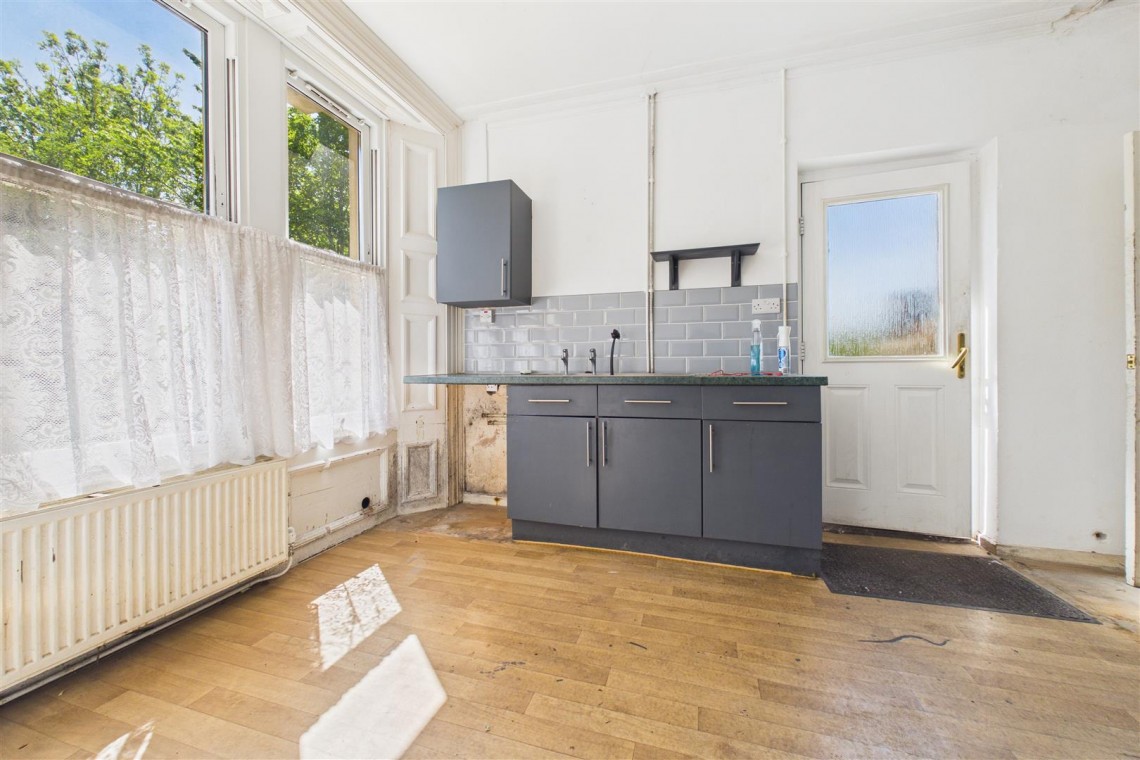 Images for 2 X HOUSES | LARGE PLOT | BS30