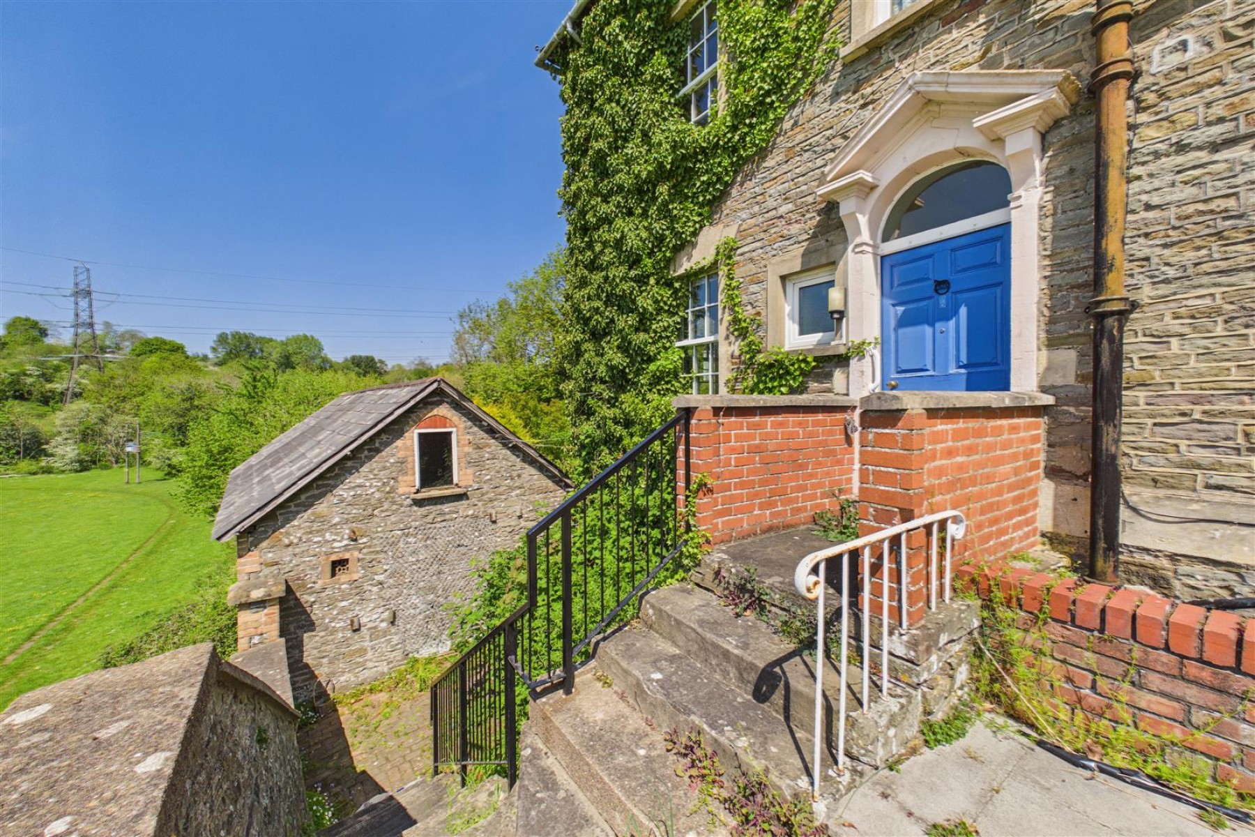 Images for 2 X HOUSES | LARGE PLOT | BS30