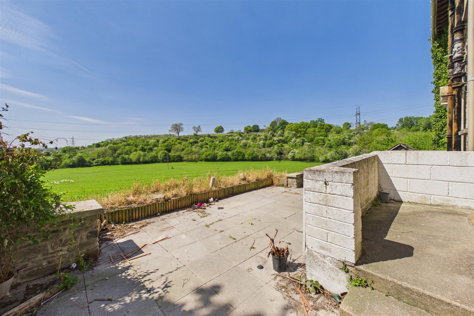 Images for 2 X HOUSES | LARGE PLOT | BS30