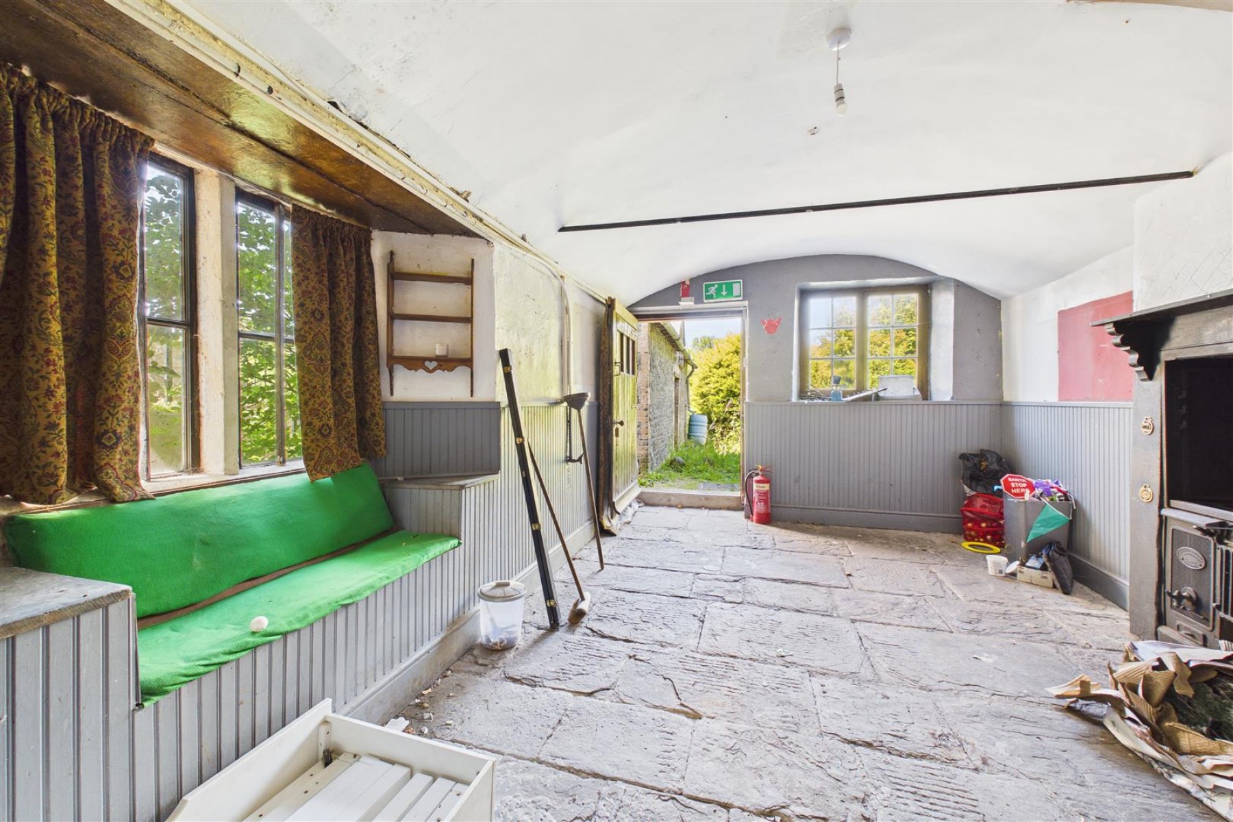 Images for 2 X HOUSES | LARGE PLOT | BS30