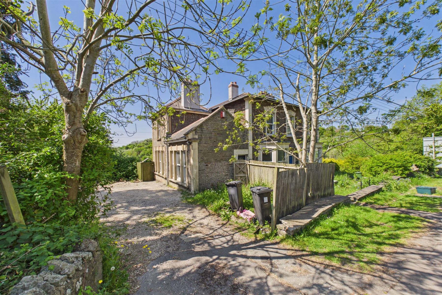 Images for 2 X HOUSES | LARGE PLOT | BS30