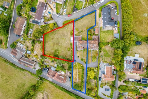 HOUSE + PLOT | CLUTTON