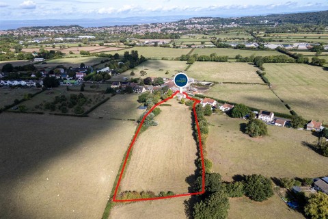 FARMHOUSE + 2.36 ACRES | KENN