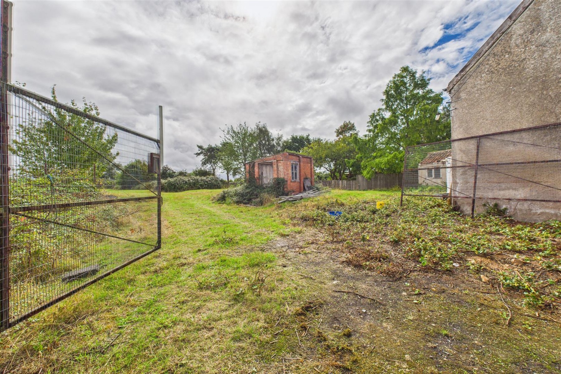 Images for FARMHOUSE + 2.36 ACRES | KENN