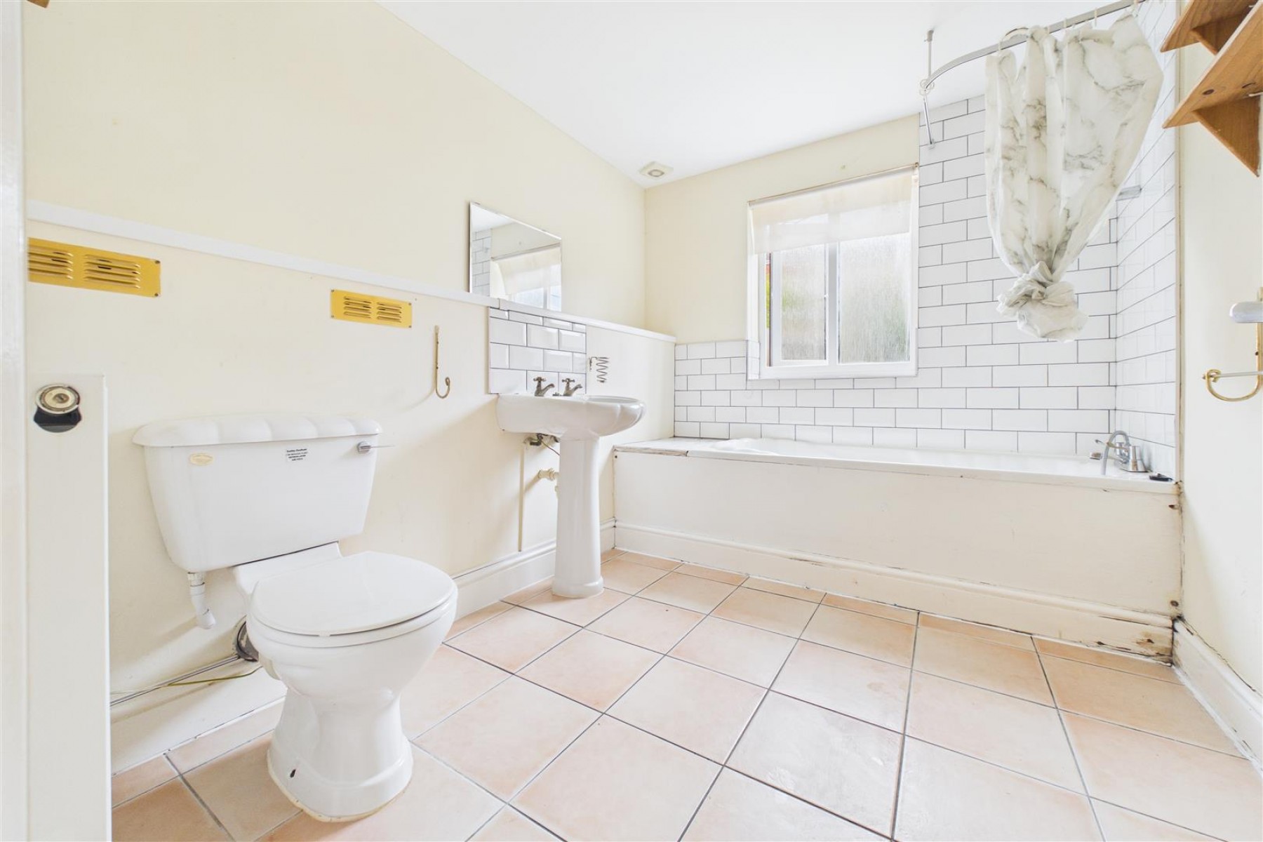 Images for HMO / FAMILY HOME | BATH