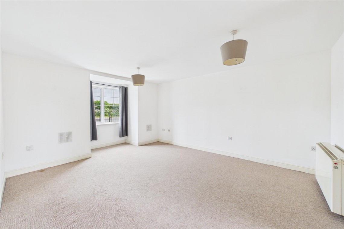 Images for Woodlands Lane, Bradley Stoke