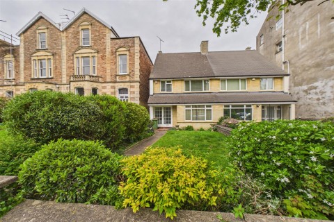 View Full Details for HOUSE | BASIC UPDATING | CLIFTON
