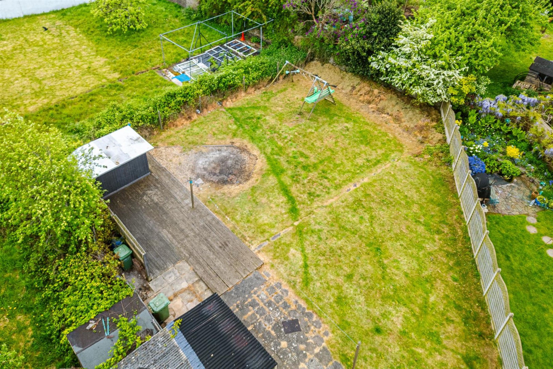Images for FLAT + LARGE GARDEN | CASH BUYERS ONLY