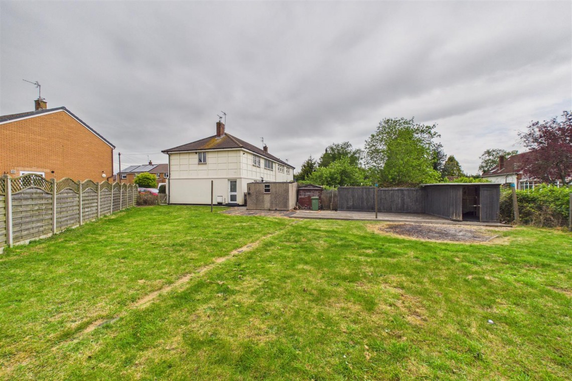 Images for FLAT + LARGE GARDEN | CASH BUYERS ONLY
