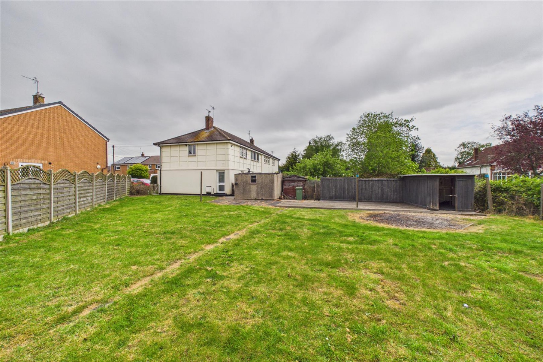 Images for FLAT + LARGE GARDEN | CASH BUYERS ONLY