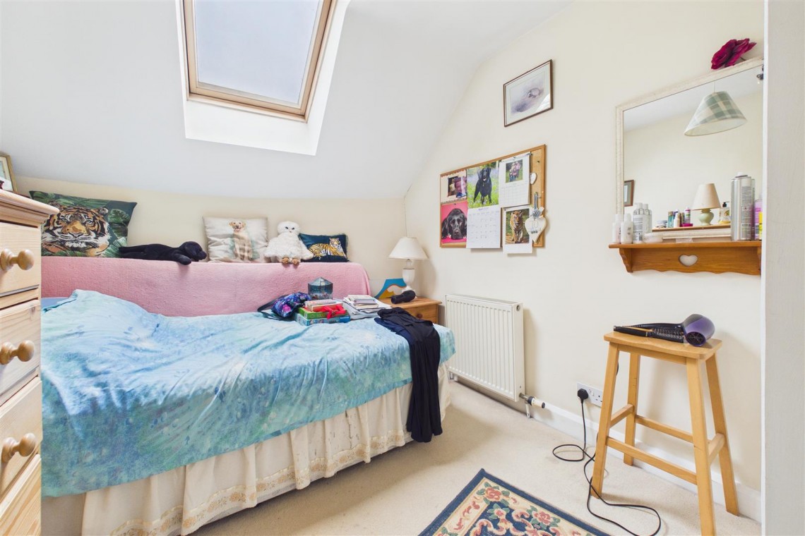 Images for HOUSE WITH POTENTIAL | BS49