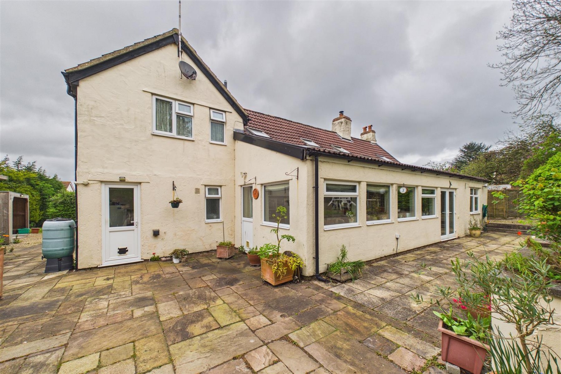Images for HOUSE WITH POTENTIAL | BS49