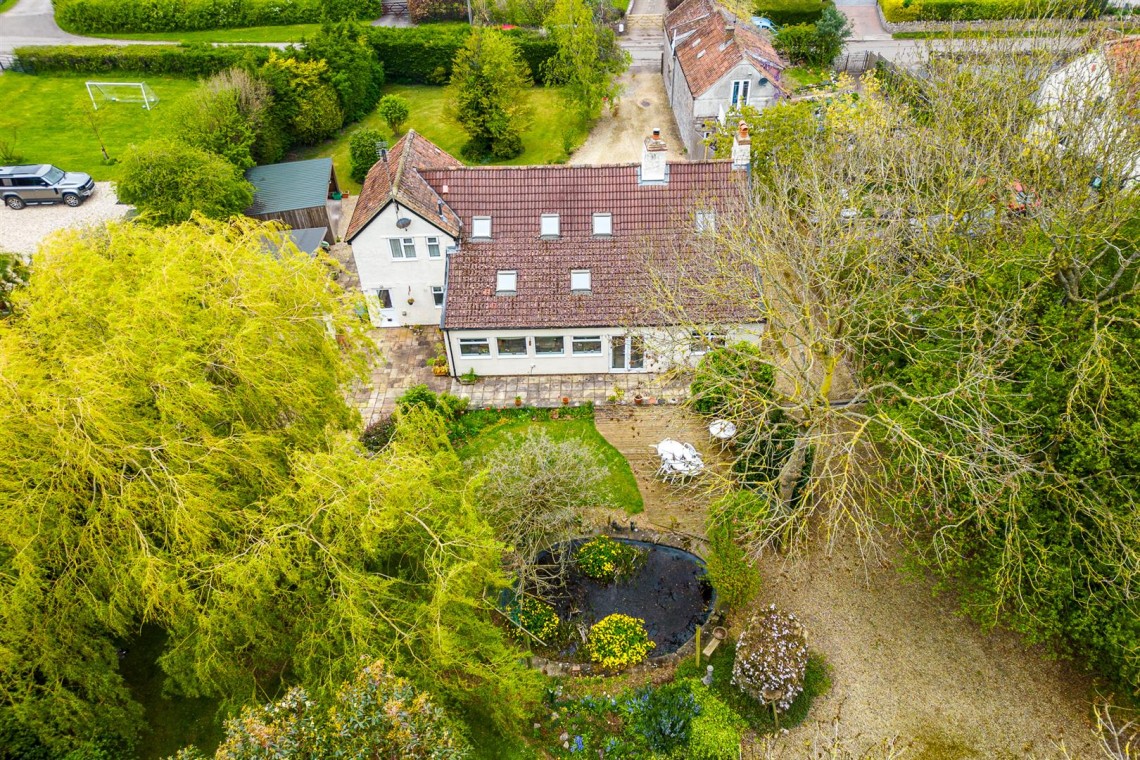 Images for HOUSE WITH POTENTIAL | BS49