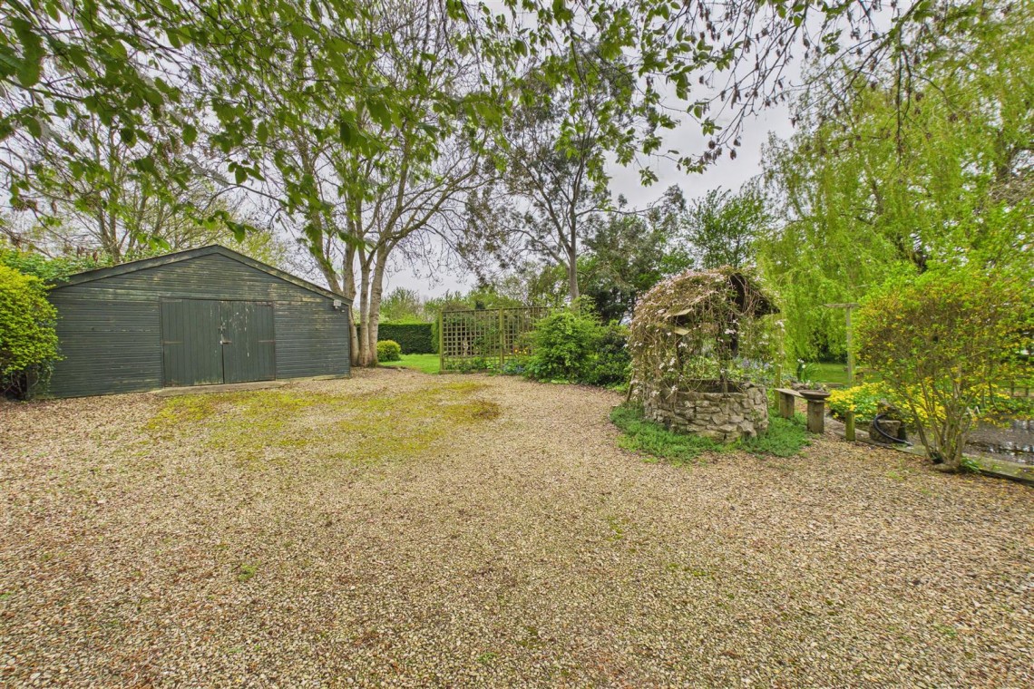 Images for HOUSE WITH POTENTIAL | BS49