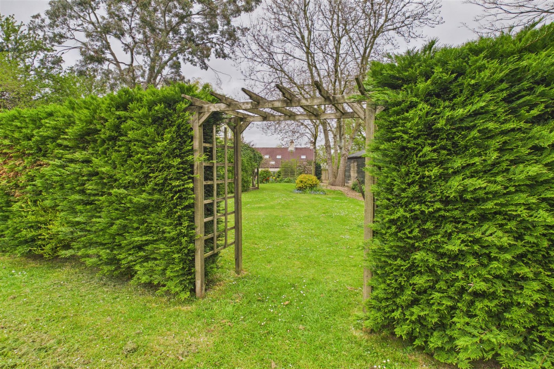 Images for HOUSE WITH POTENTIAL | BS49
