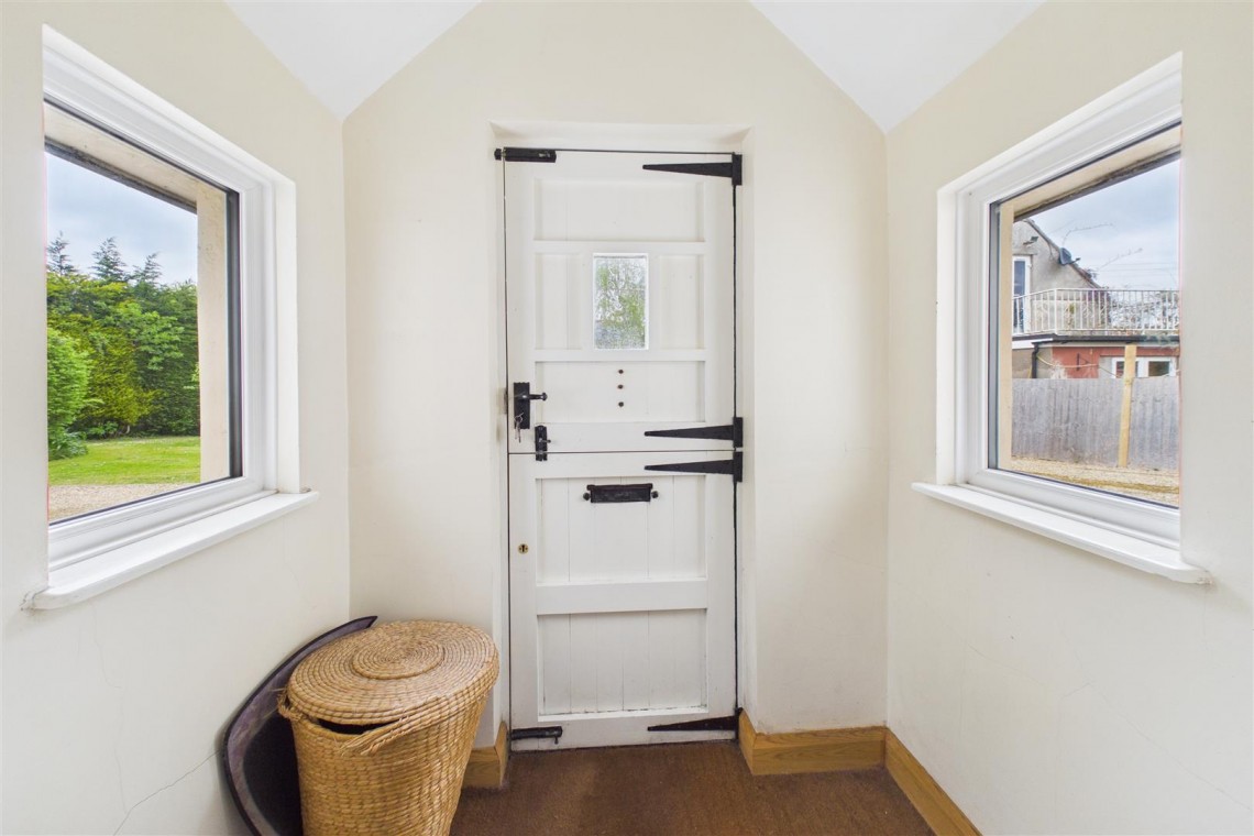 Images for HOUSE WITH POTENTIAL | BS49