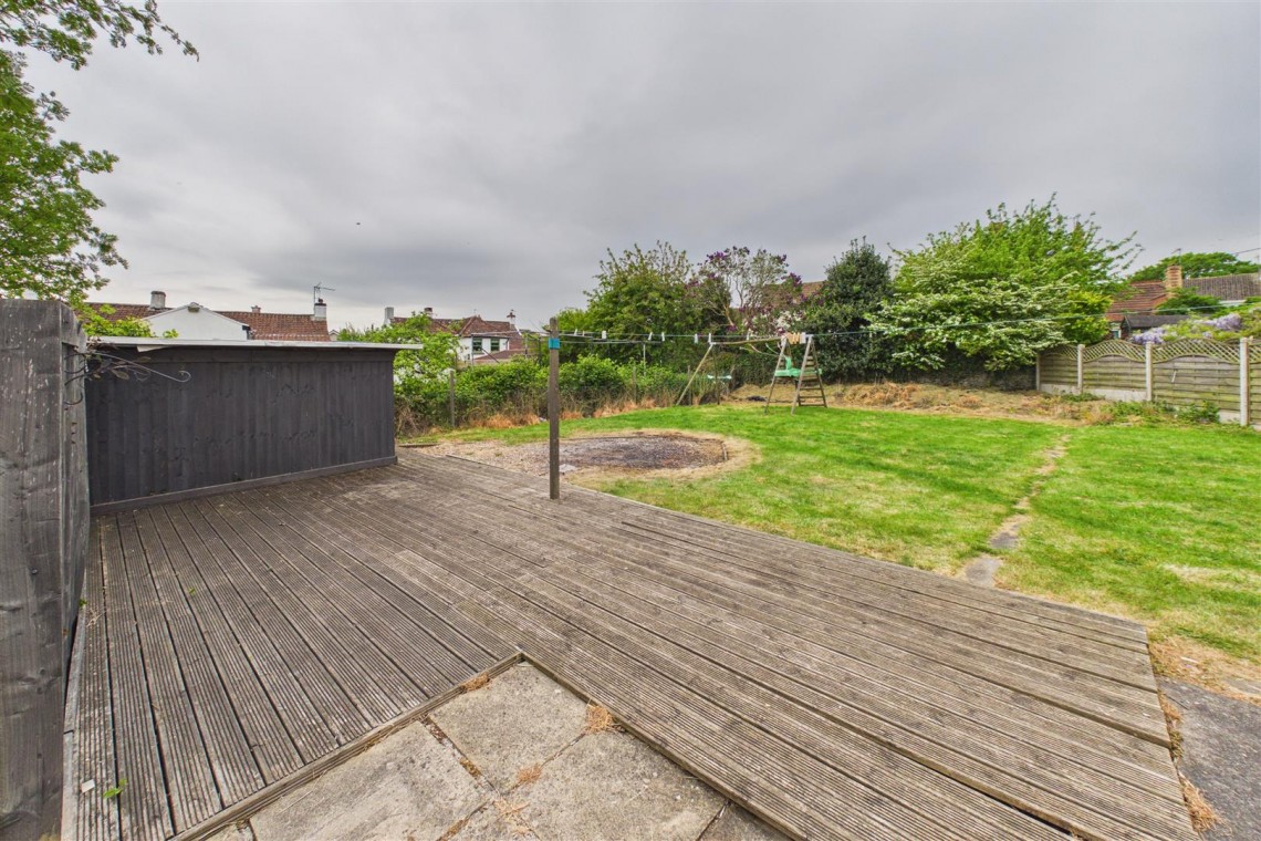 Images for FLAT + LARGE GARDEN | CASH BUYERS ONLY