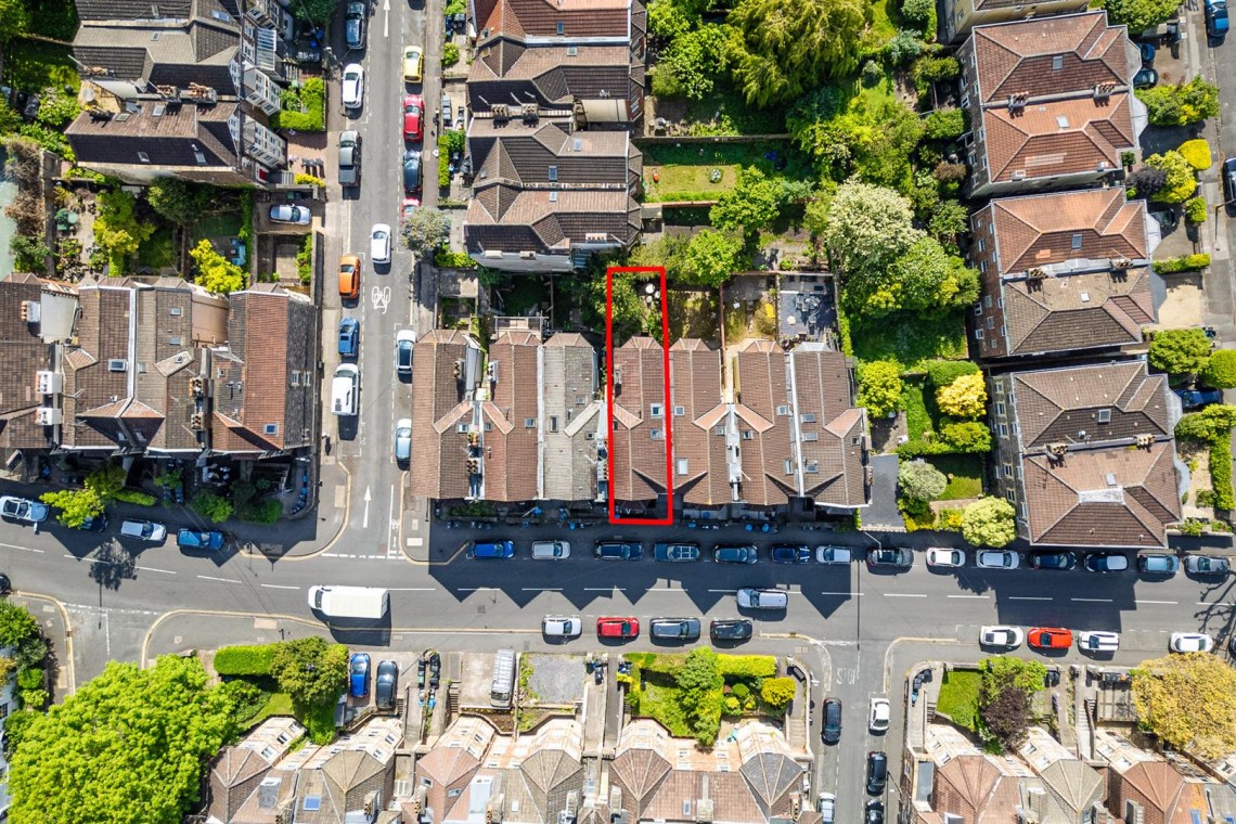Images for 3 X FLATS | FAMILY HOME | REDLAND