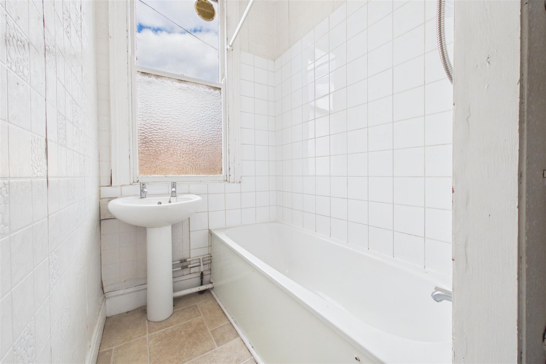 Images for 3 X FLATS | FAMILY HOME | REDLAND