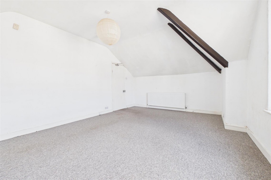 Images for 3 X FLATS | FAMILY HOME | REDLAND