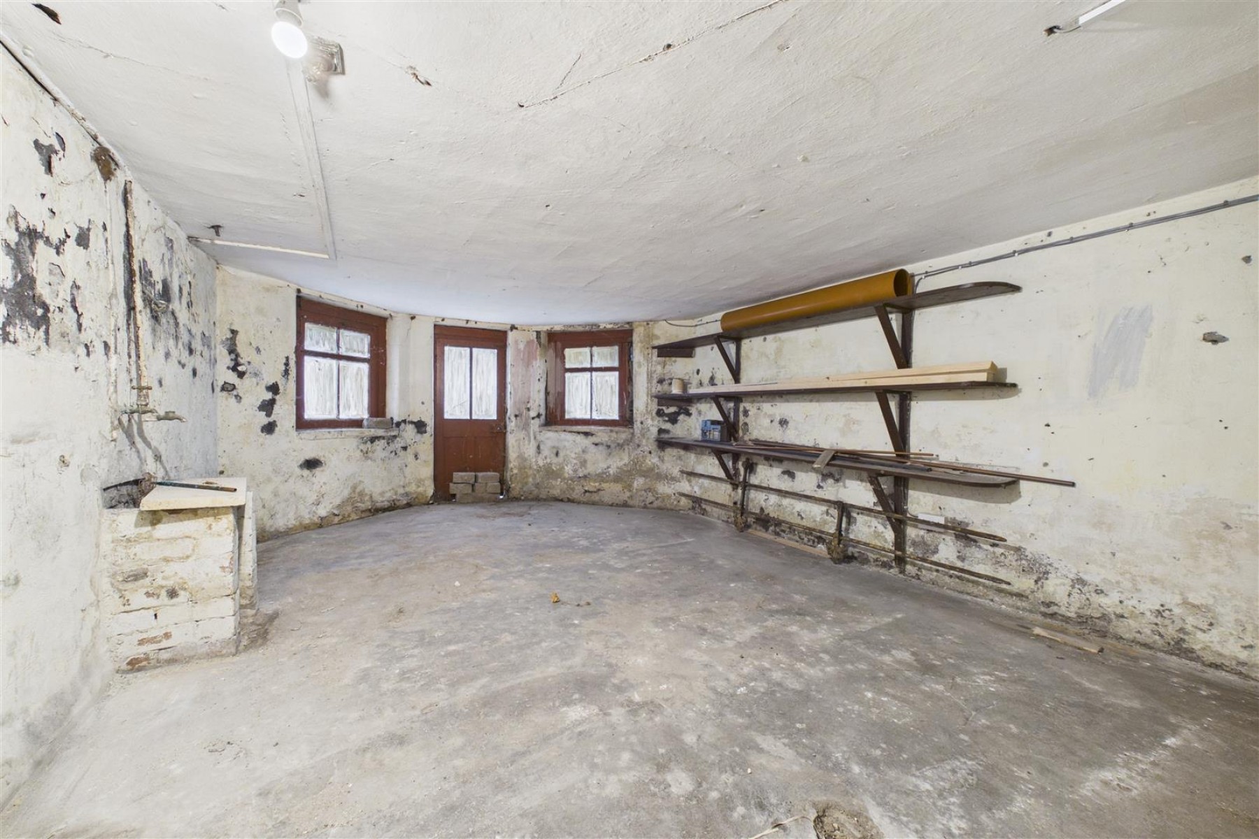 Images for 3 X FLATS | FAMILY HOME | REDLAND