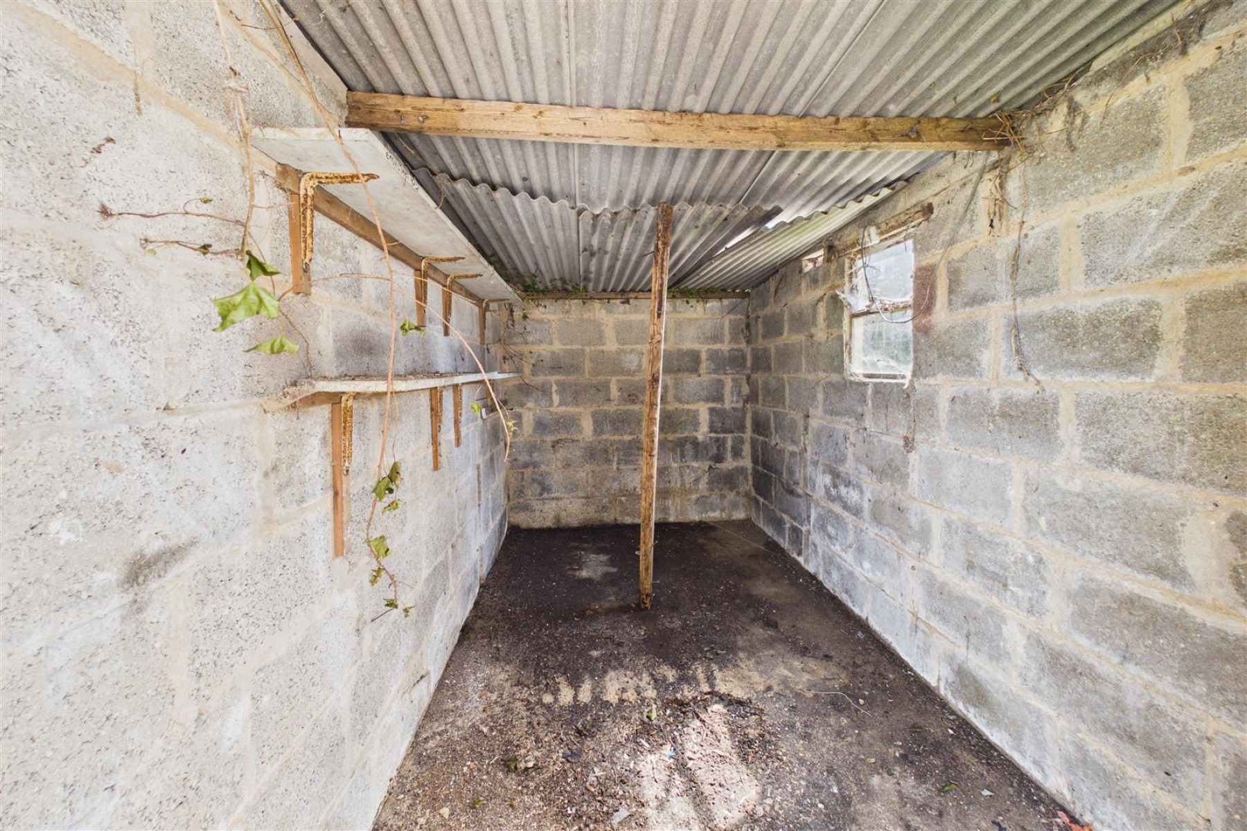 Images for CASH BUYERS ONLY | HOUSE FOR MODERNISATION