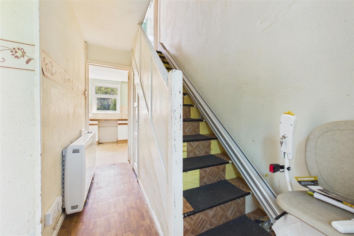 Images for CASH BUYERS ONLY | HOUSE FOR MODERNISATION
