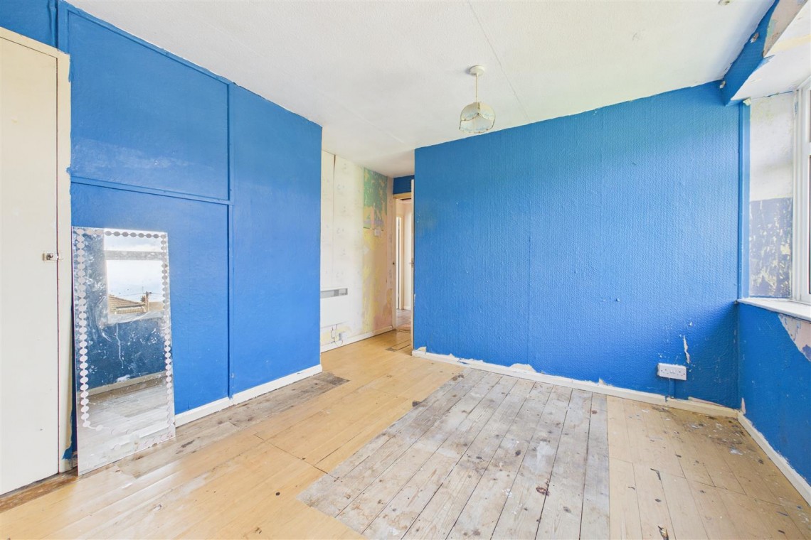 Images for CASH BUYERS ONLY | HOUSE FOR MODERNISATION