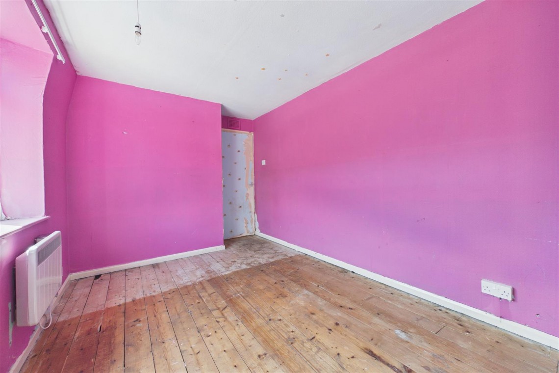 Images for CASH BUYERS ONLY | HOUSE FOR MODERNISATION