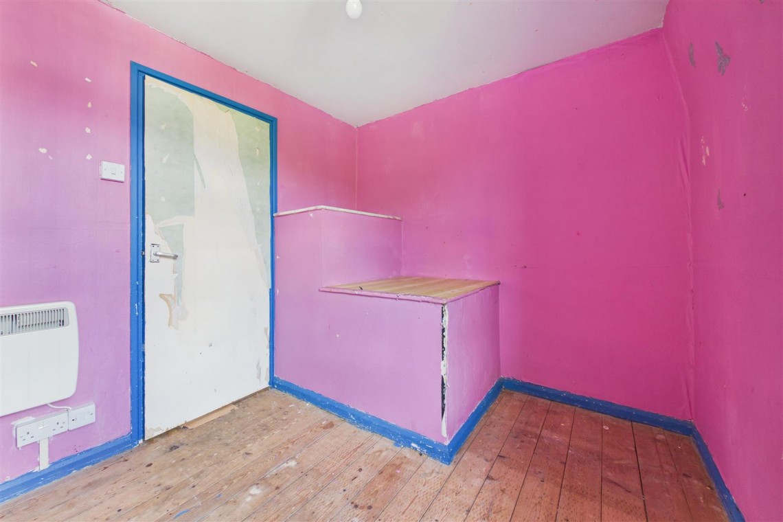 Images for CASH BUYERS ONLY | HOUSE FOR MODERNISATION