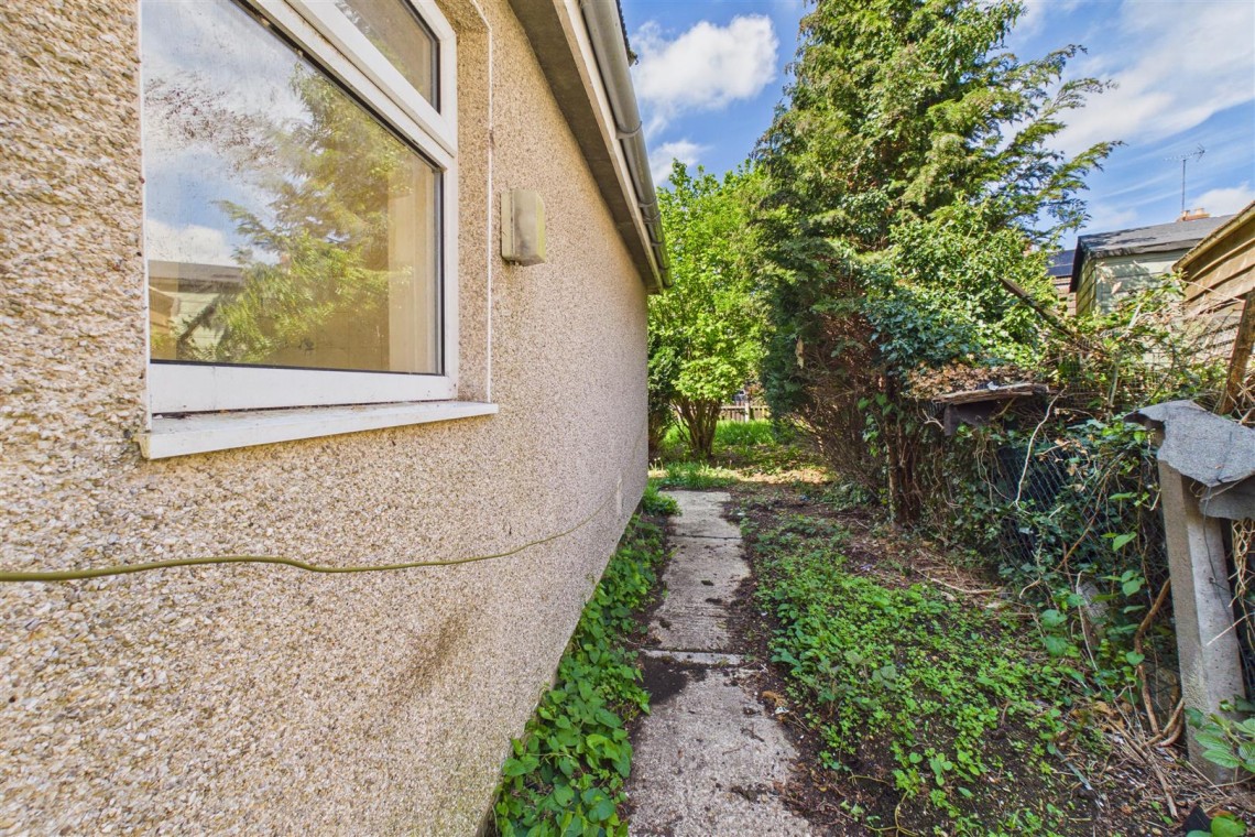 Images for CASH BUYERS ONLY | HOUSE FOR MODERNISATION