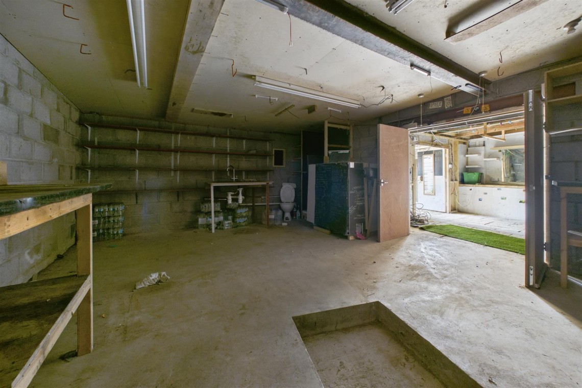 Images for GARAGE | PARKING | WORKSHOP | BS13