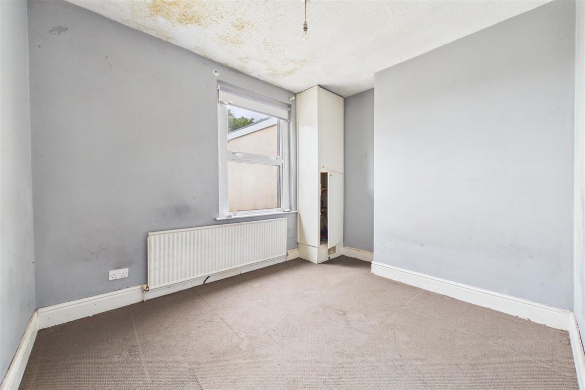 Images for HOUSE FOR MODERNISATION | FISHPONDS