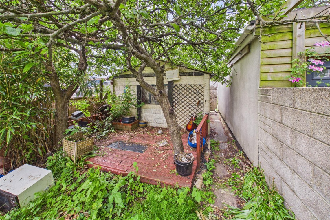 Images for HOUSE FOR MODERNISATION | FISHPONDS
