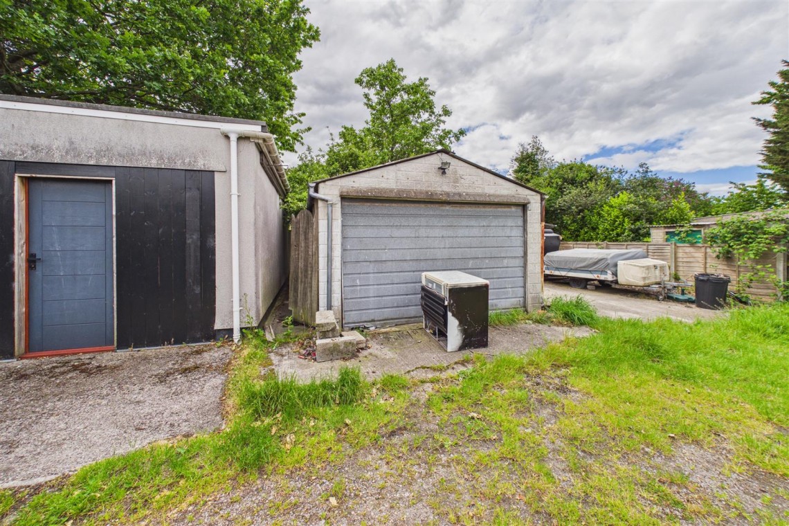 Images for HOUSE FOR MODERNISATION | FISHPONDS