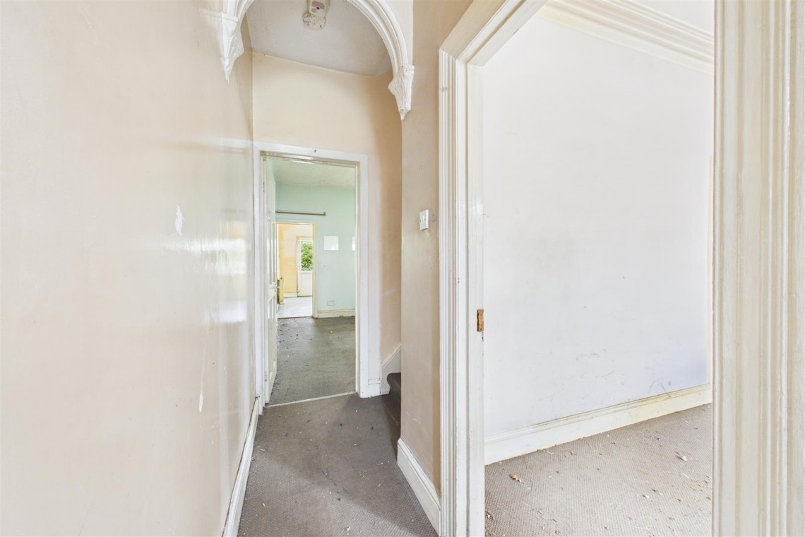 Images for HOUSE FOR MODERNISATION | FISHPONDS