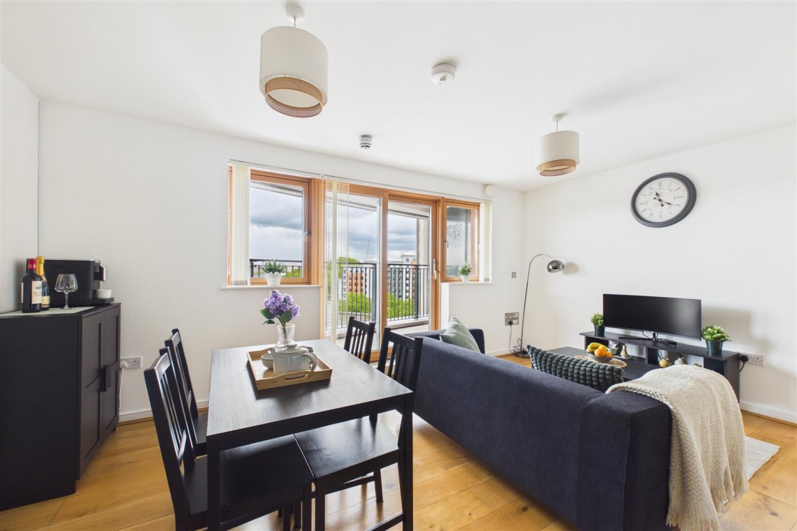 Images for Broad Weir, City Centre