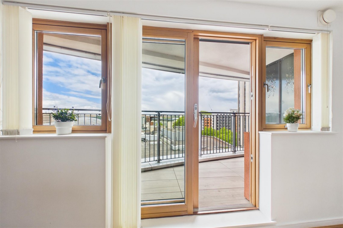 Images for Broad Weir, City Centre